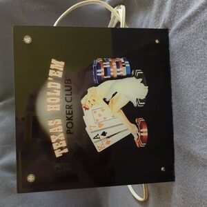 Vintage Texas Hold'em Poker Club Lighted Wall Decoration.